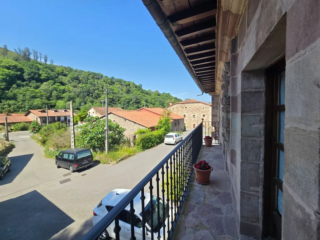 12-room house in Valdáliga