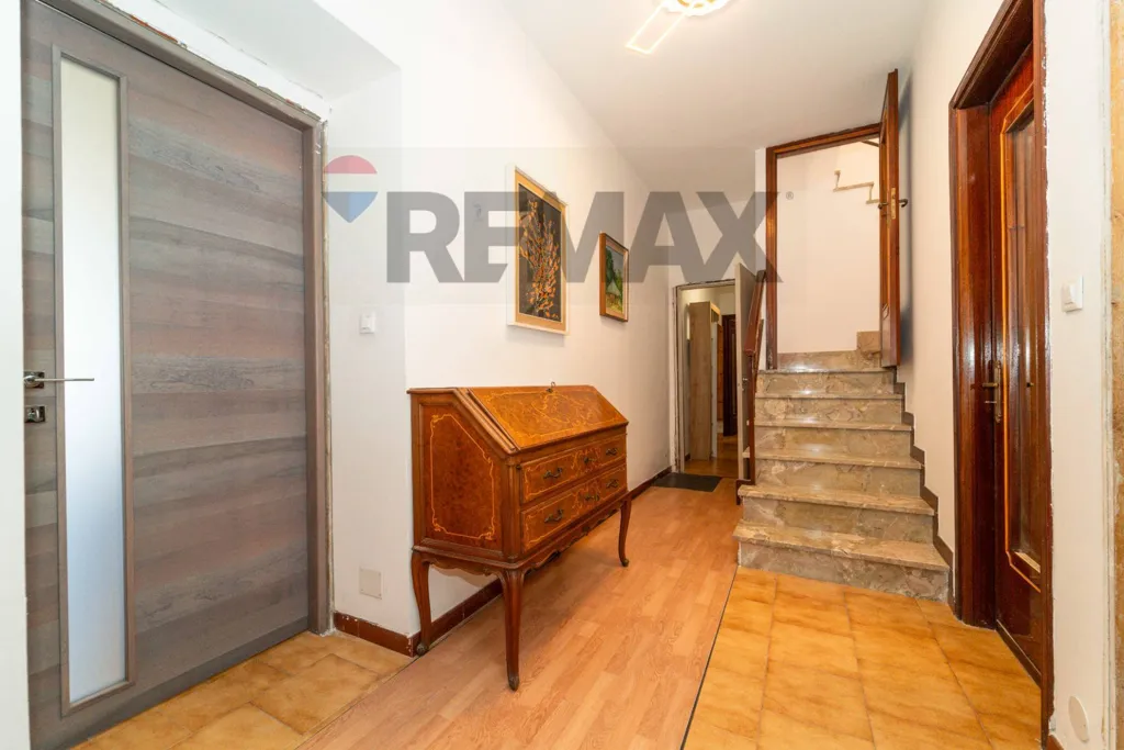 Hallway - Semi-detached House with Terrace in Mazzè