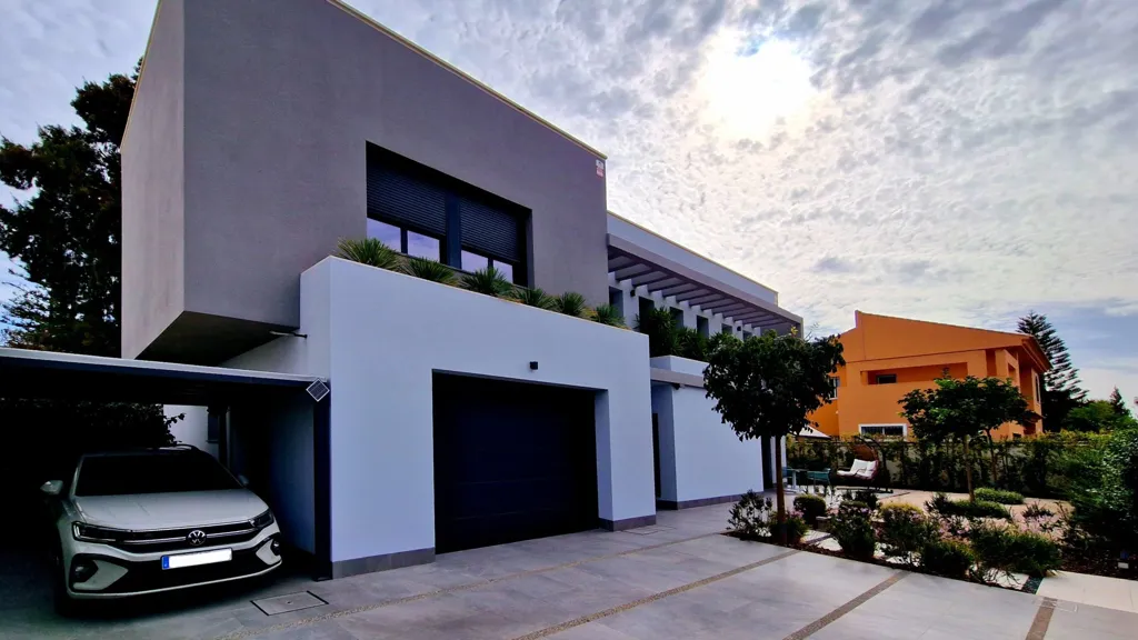 Välivaade - Modern Villa with Terrace in Valencina de la Concepción