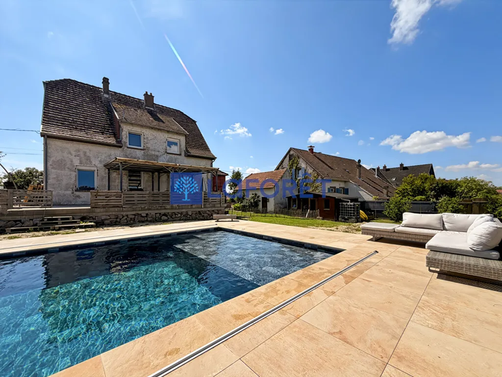 Bassein - Spacious House with Pool in Adamswiller