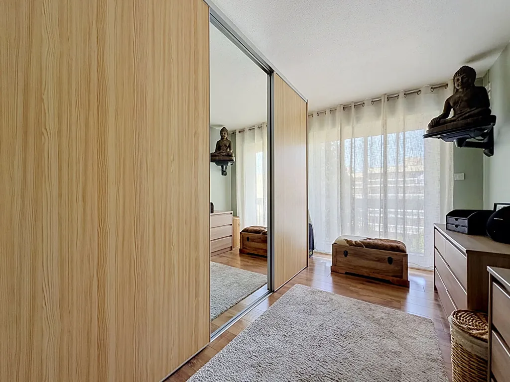 Stanze - Bright Apartment with Balcony in Elancourt