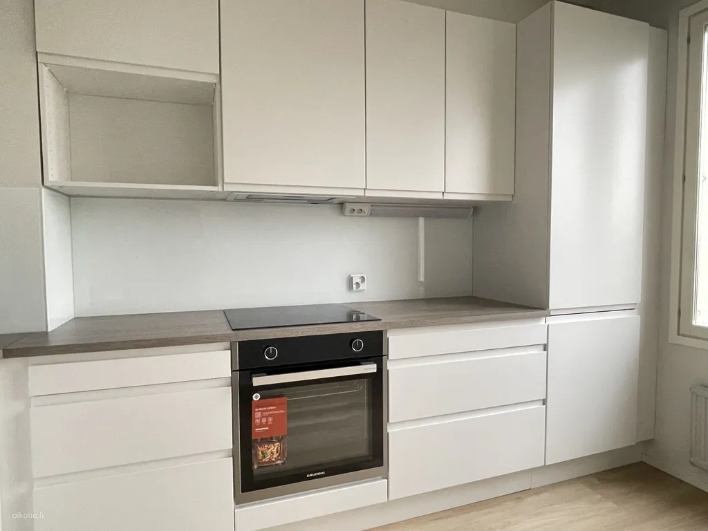 Cuisine - Modernised Apartment with Balcony in Hervanta, Tampere