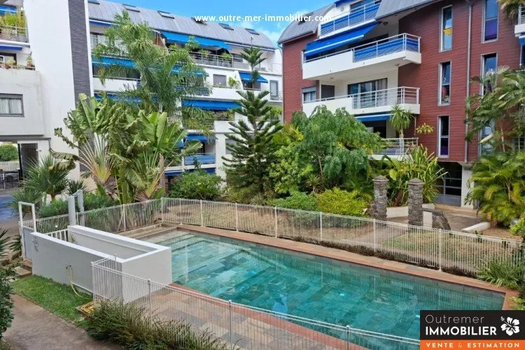 Piscine - Duplex avec Jardin Privatif dans Résidence Sécurisée