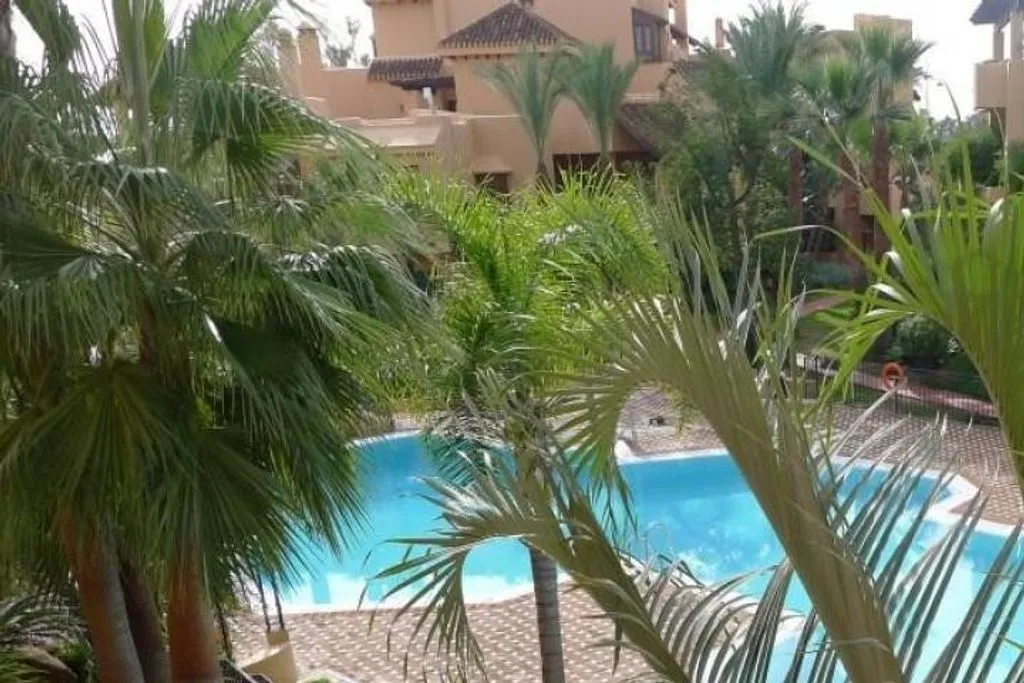 Piscine - Beachside Flat with Pool in Marbella