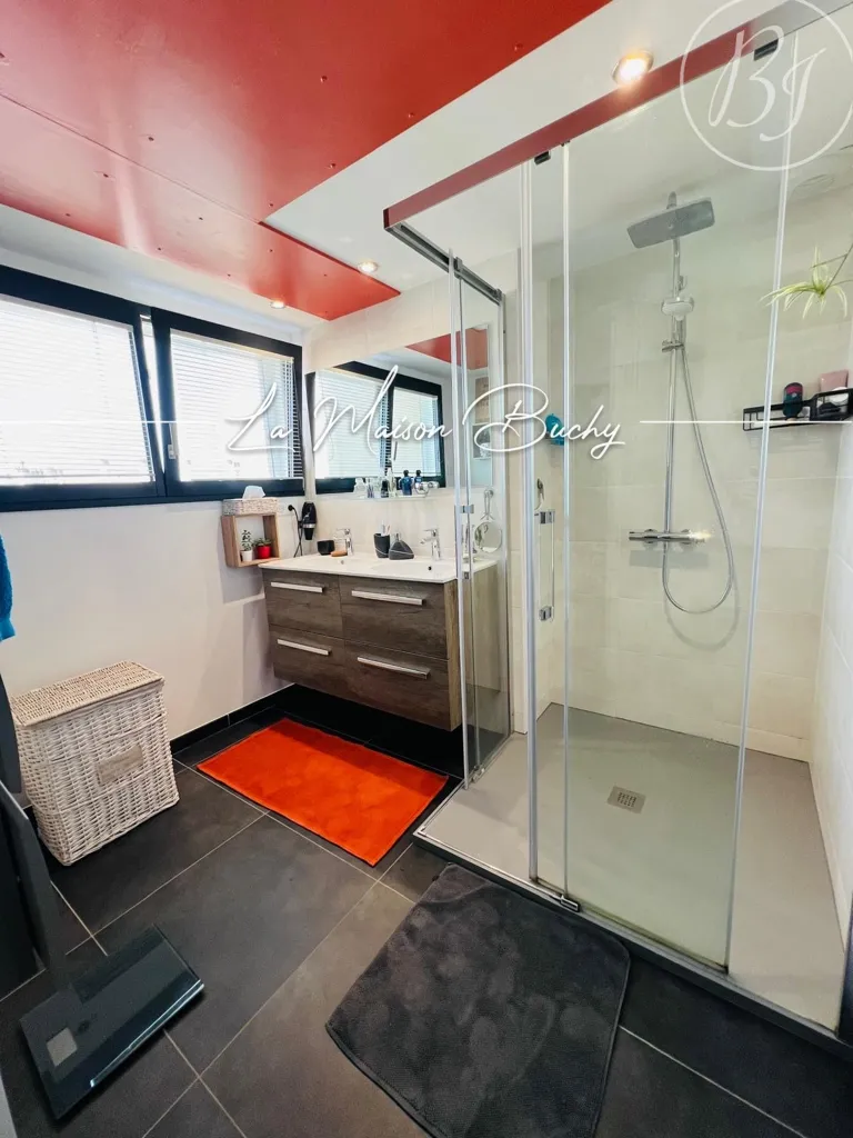 Salles de bain - Appartement Luxueux avec Vue Mer à Les Sables-d'Olonne