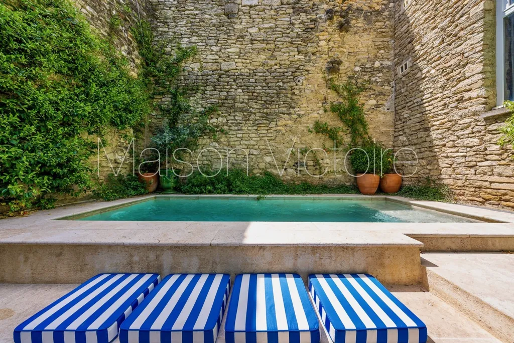 pool_area