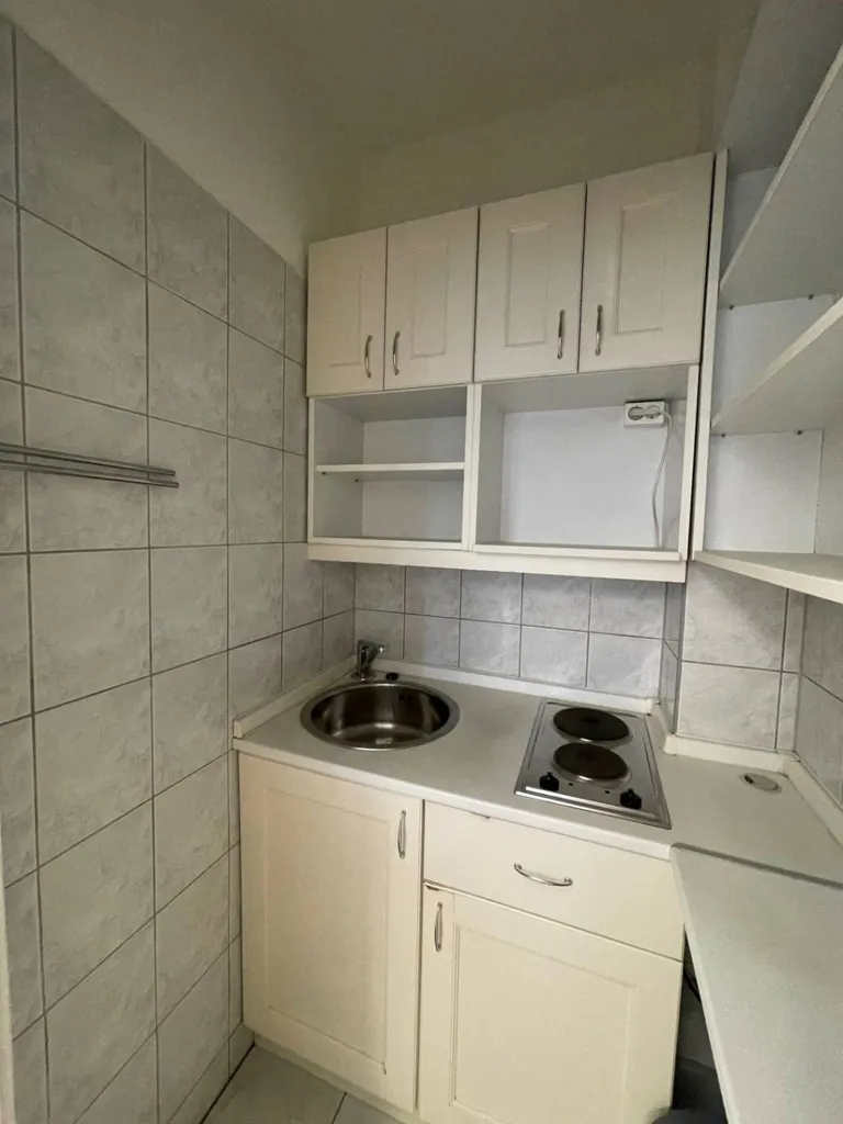 Cucina - Office Building with Garage in Budapest III District