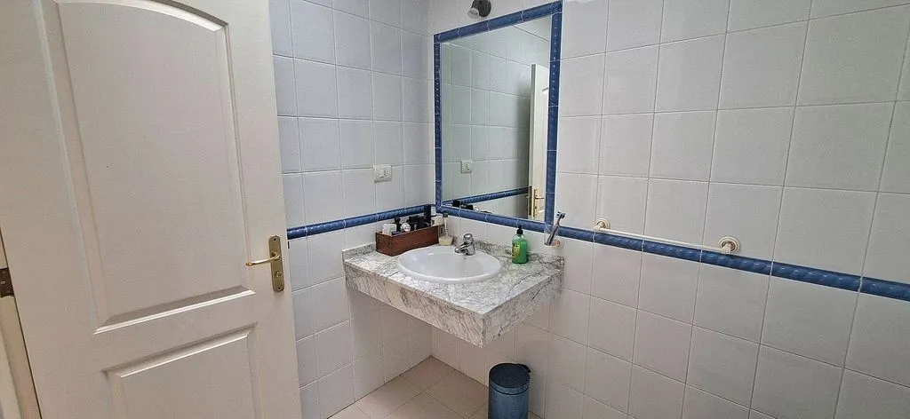 Vannitoad - Semi-Detached Villa with Pool in Chayofa