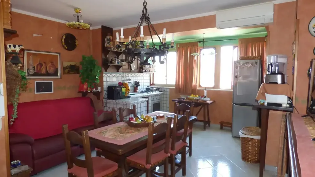 Sala da pranzo - Apartment with Panoramic View in Corso Calatafimi, Palermo