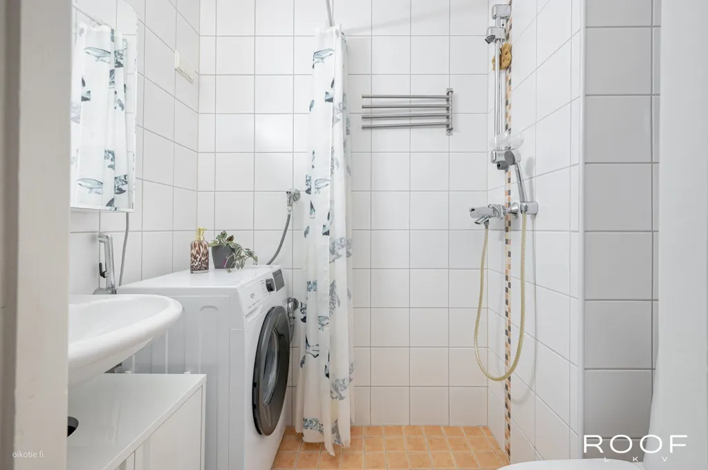 Salles de bain - Apartment with District Heating in Helsinki Old Town