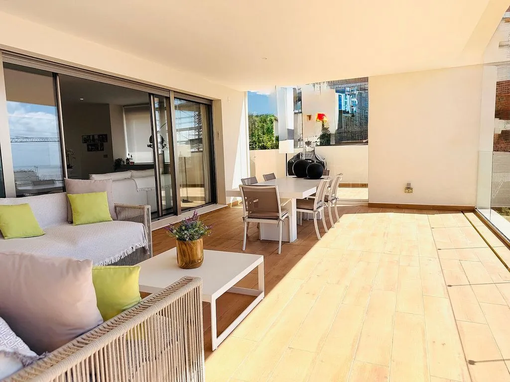 Terrass - Contemporary Flat with Sea View in Estepona