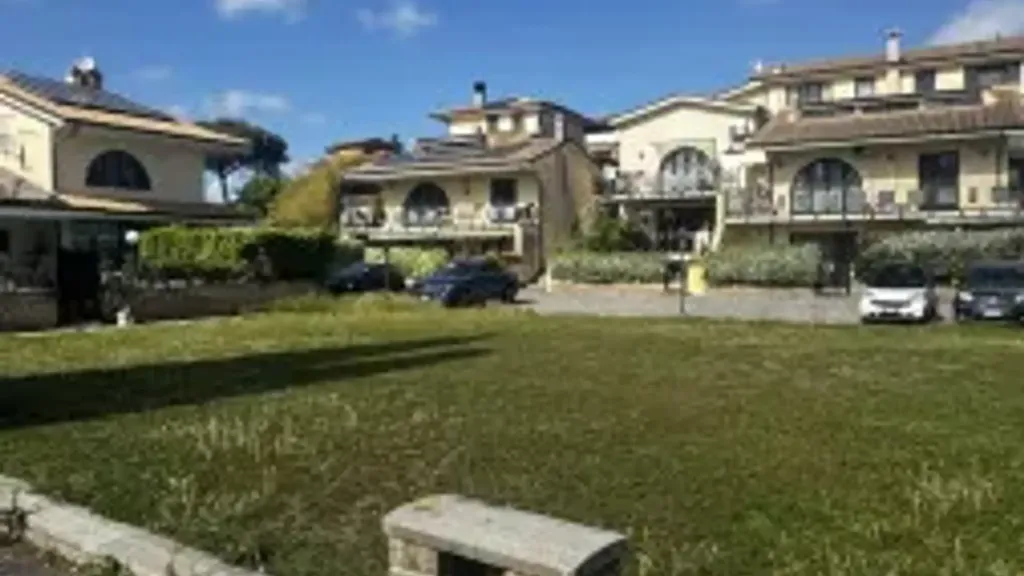 Välivaade - Semi-Finished Villa with Garden in Riano