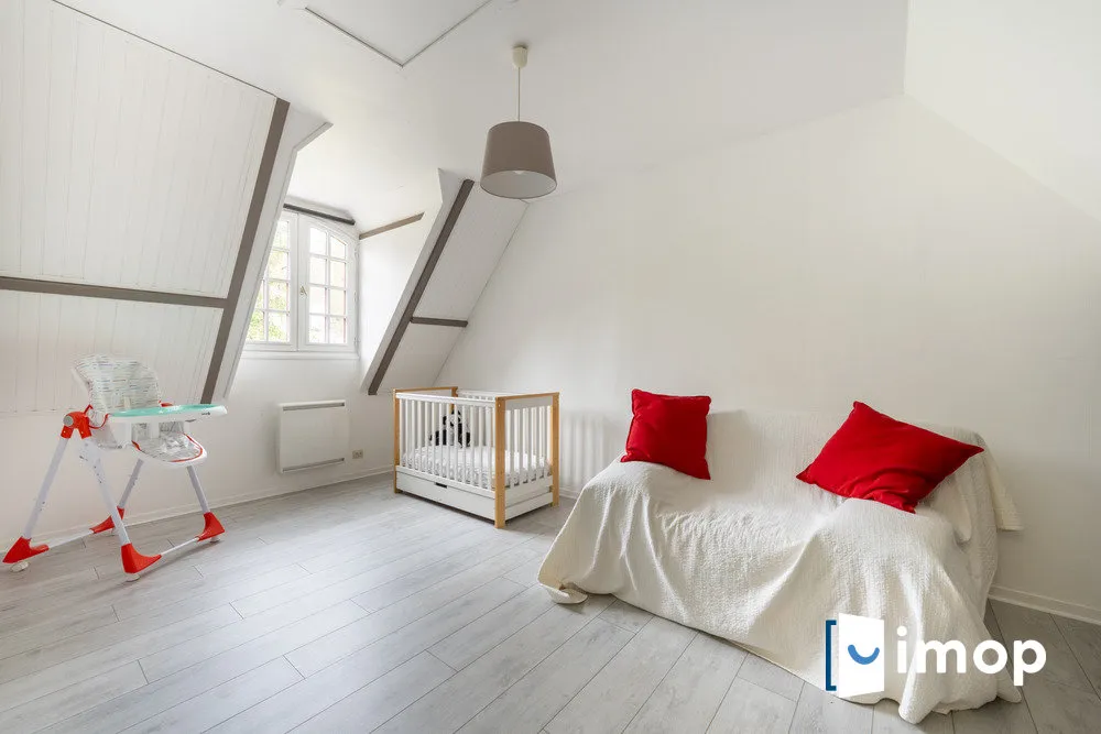 Chambres - Maison avec Terrasse Sud et Jardin à Villette