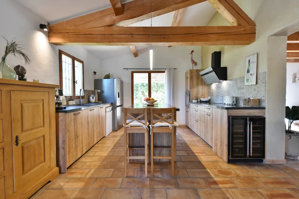 Cuisine - Maison avec Piscine et Gîte à Uzès