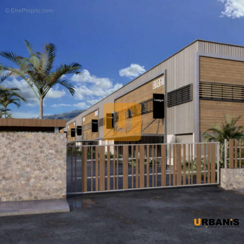 New Commercial Unit in La Possession
