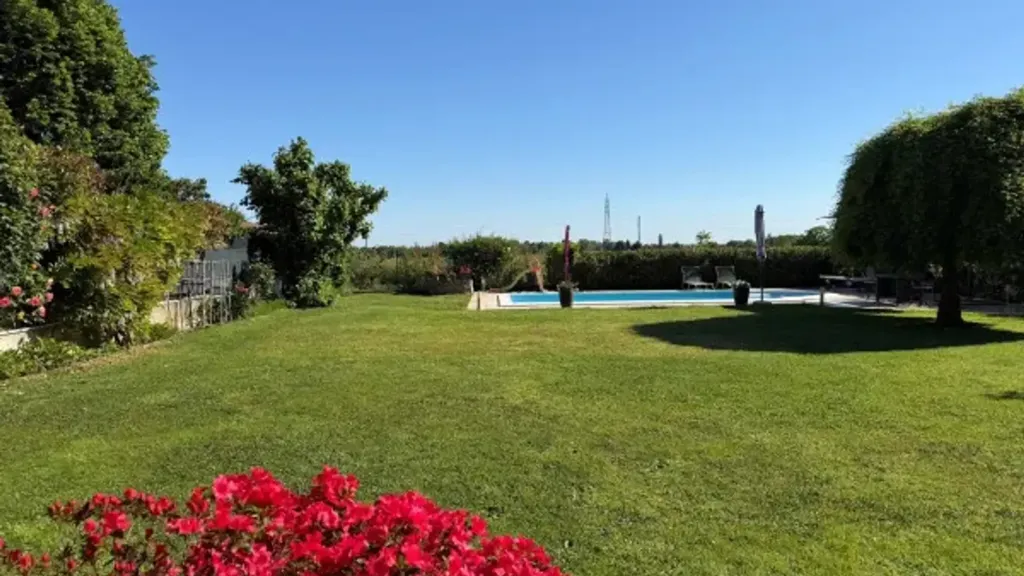 Aed - Rustic Villa with Pool in Cavriago