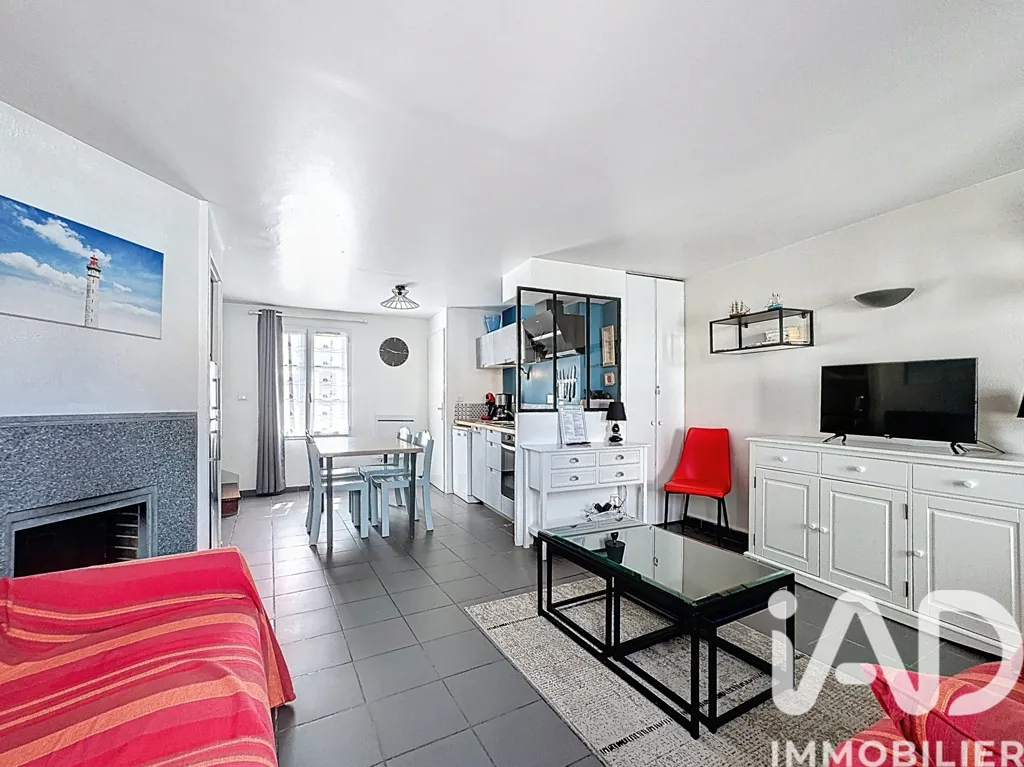 Séjour - Maison avec Terrasse à La Flotte