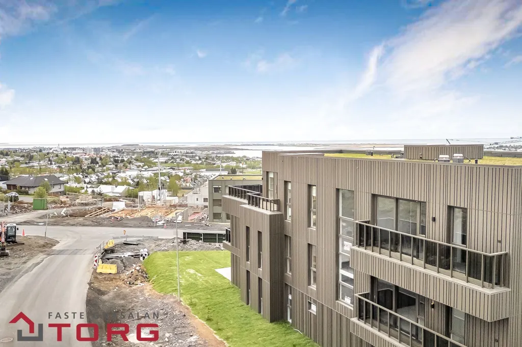 Õhuvaade - Modern Apartment with Balcony in Hnðraholt