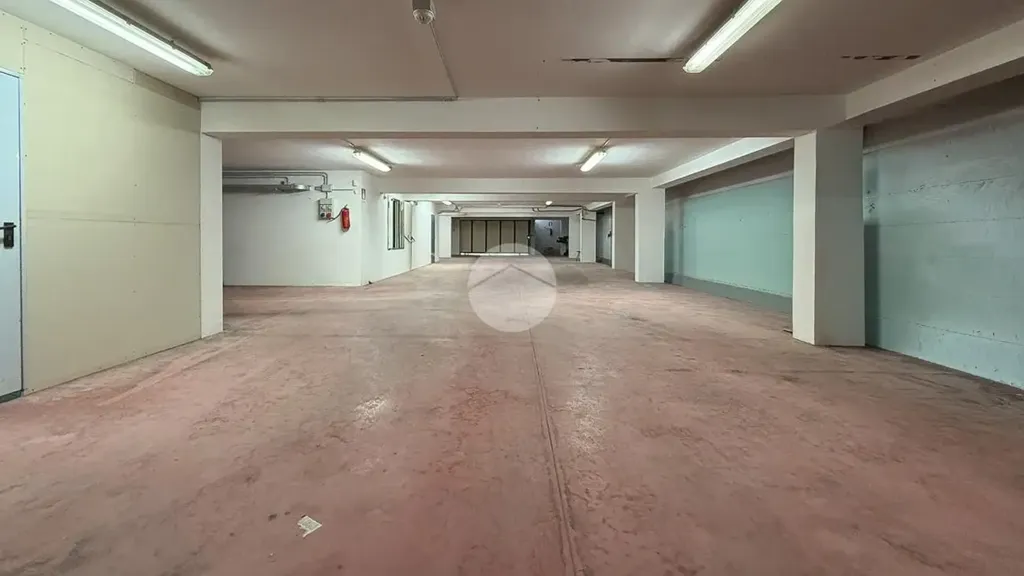 Garage - Apartment with Parking in L'Aquila