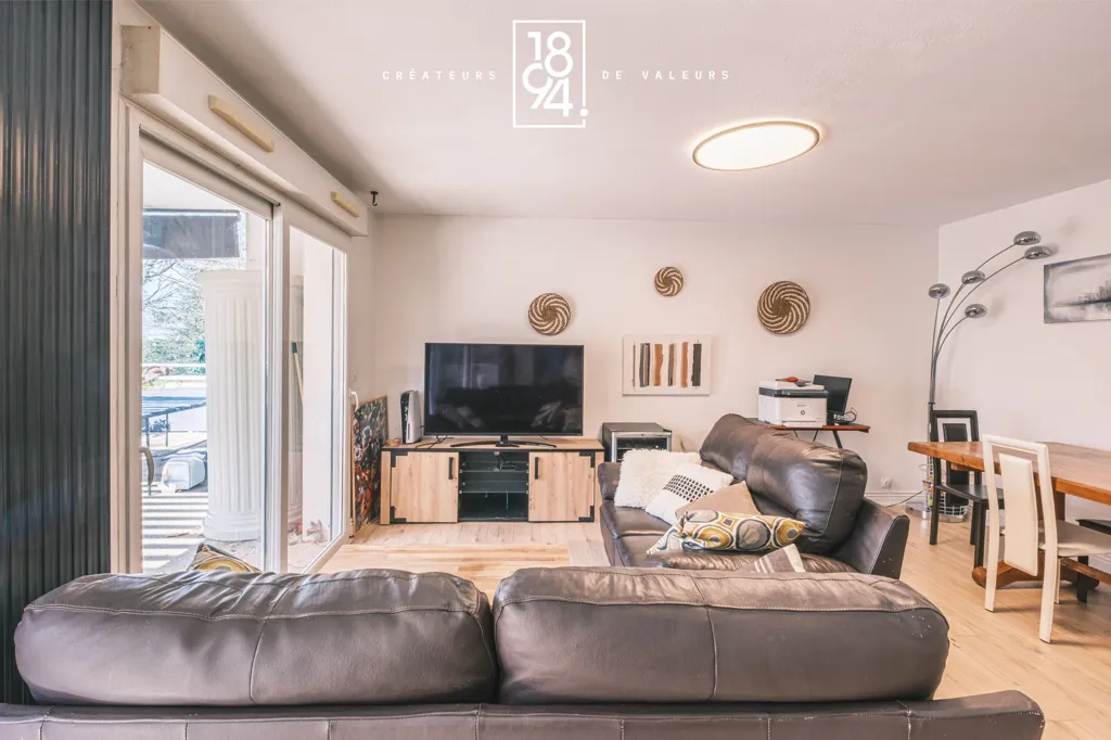 Soggiorno - Apartment with Terrace in Chambéry