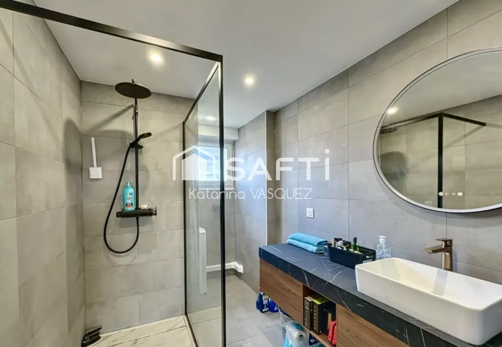 Salles de bain - Appartement Rénové avec Balcon à Mondelange