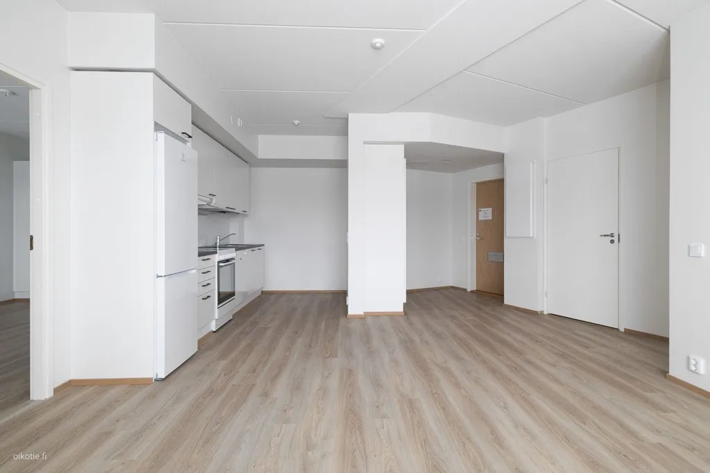Elutuba - New Apartment with Glazed Balcony in Espoo