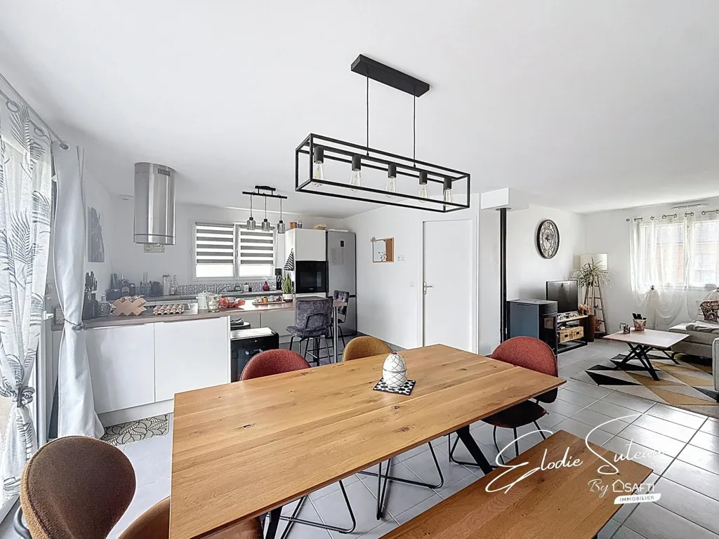 Salle à manger - Maison Contemporaine au Calme près du Lion d'Angers