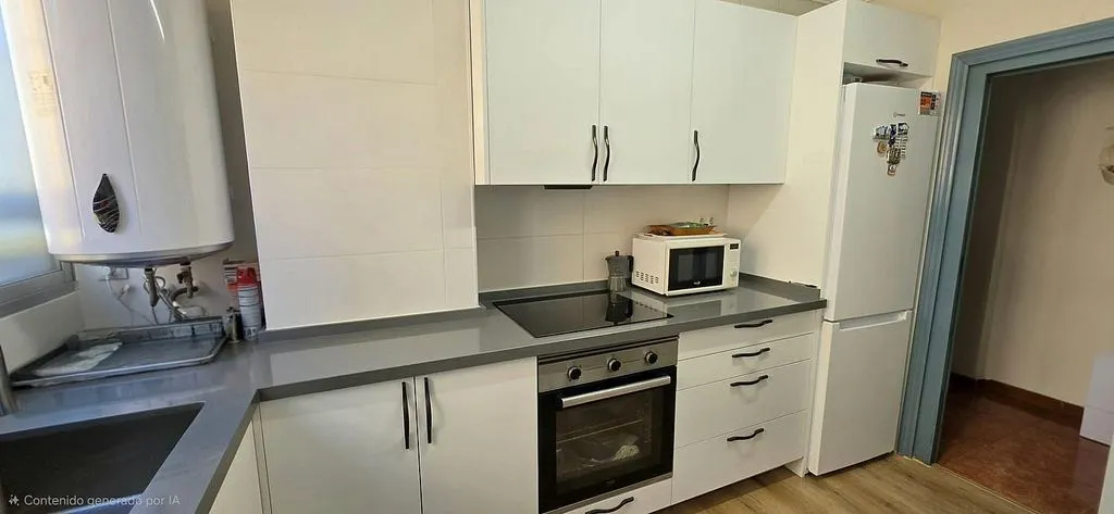 Köök - Bright Apartment with Garage in Parque del Sur