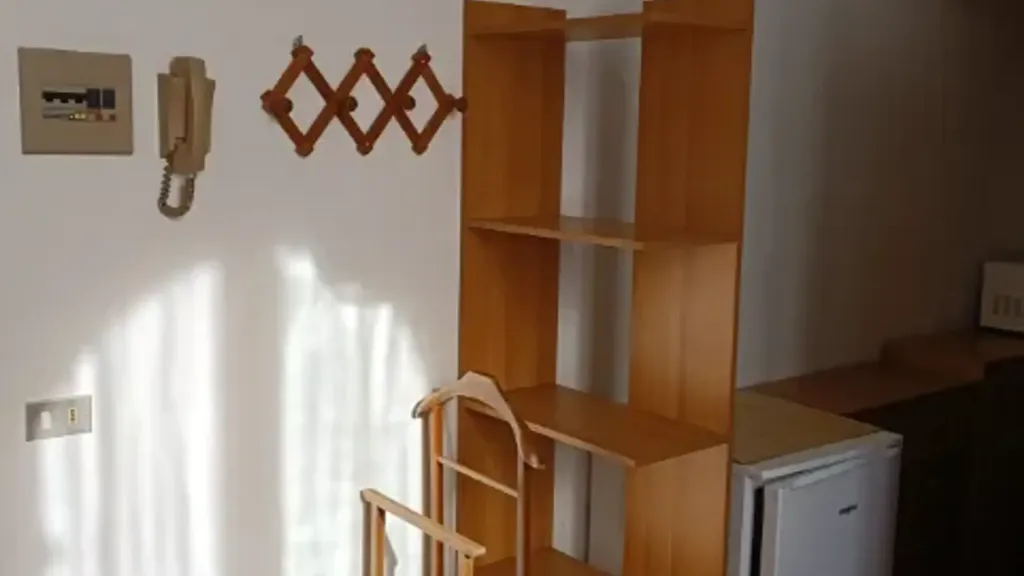 Chambres - Appartement 1 pièces à IT