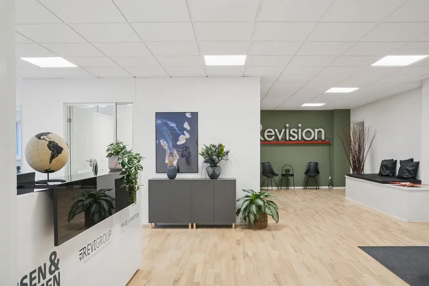 Bureau - Central Office Space with Vesterbro View in Aarhus