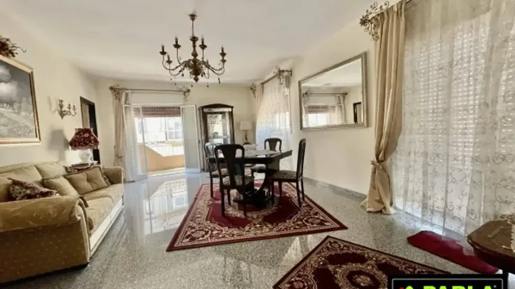 Elutuba - Spacious Apartment with Balcony in Canicattì