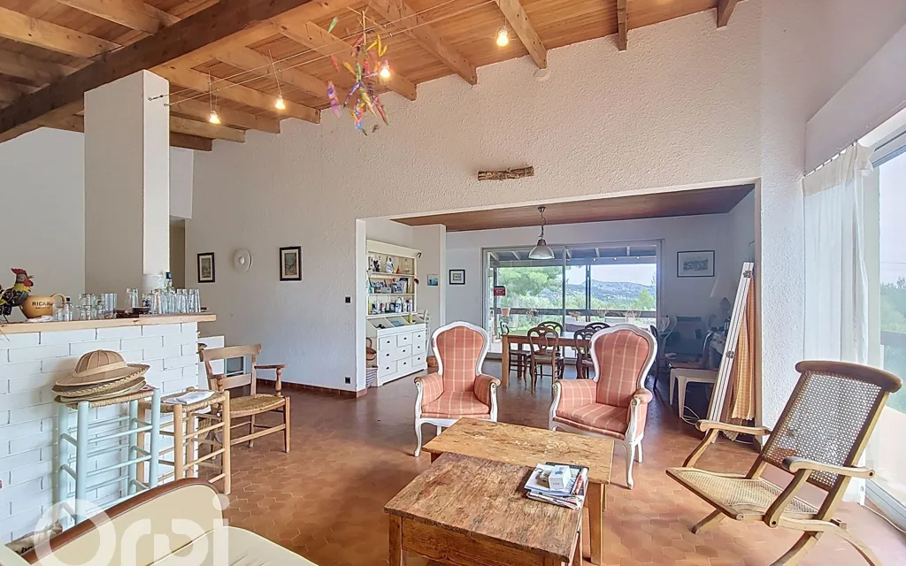 Salle à manger - Villa d'Architecte avec Piscine au Castellet