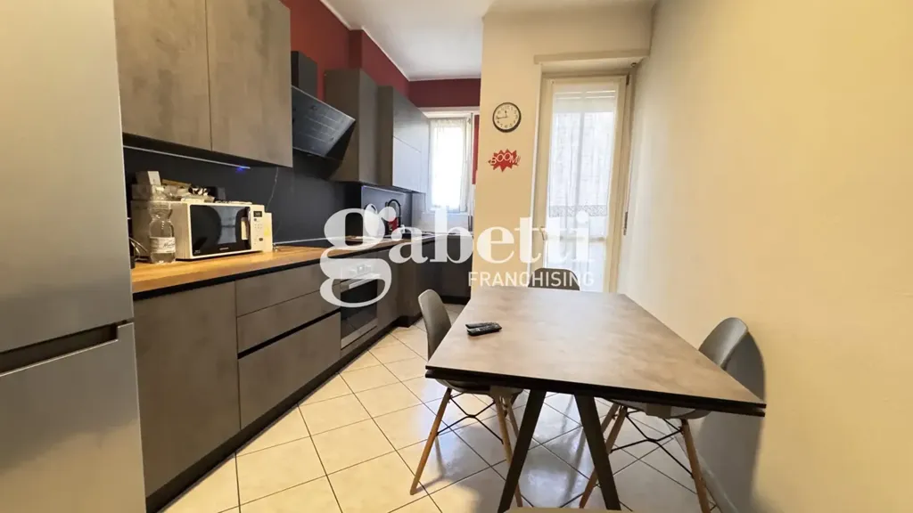 Cuisine - Rented Triplex with Balconies in Turin