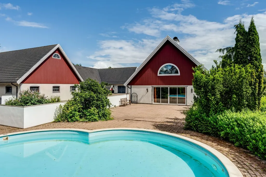 Piscine - Equestrian Facility with Pool in Helsingborg