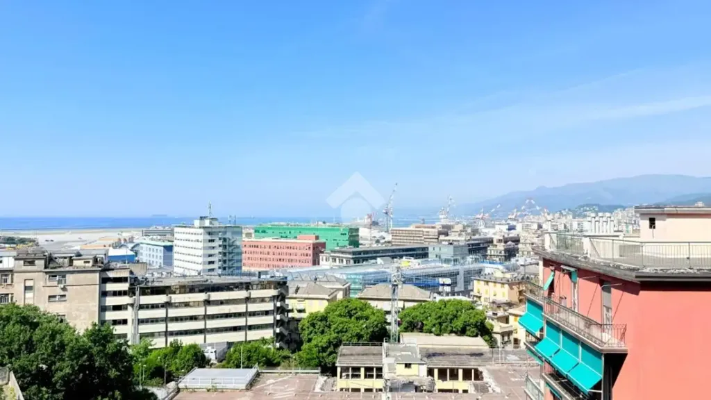 Balcon - Apartment with Sea View in Genoa