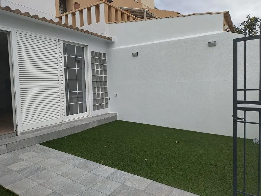 Giardino - Duplex with Sea View in El Mojón