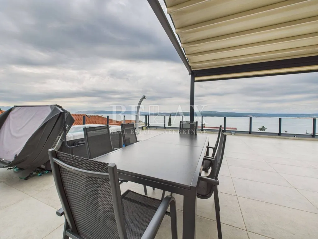 Terrasse - Two Apartments with Sea View in Crikvenica
