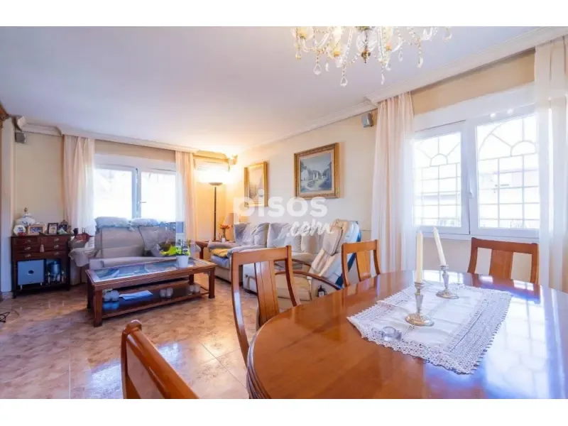 Sala da pranzo - Detached Chalet with Garden in Valdebebas