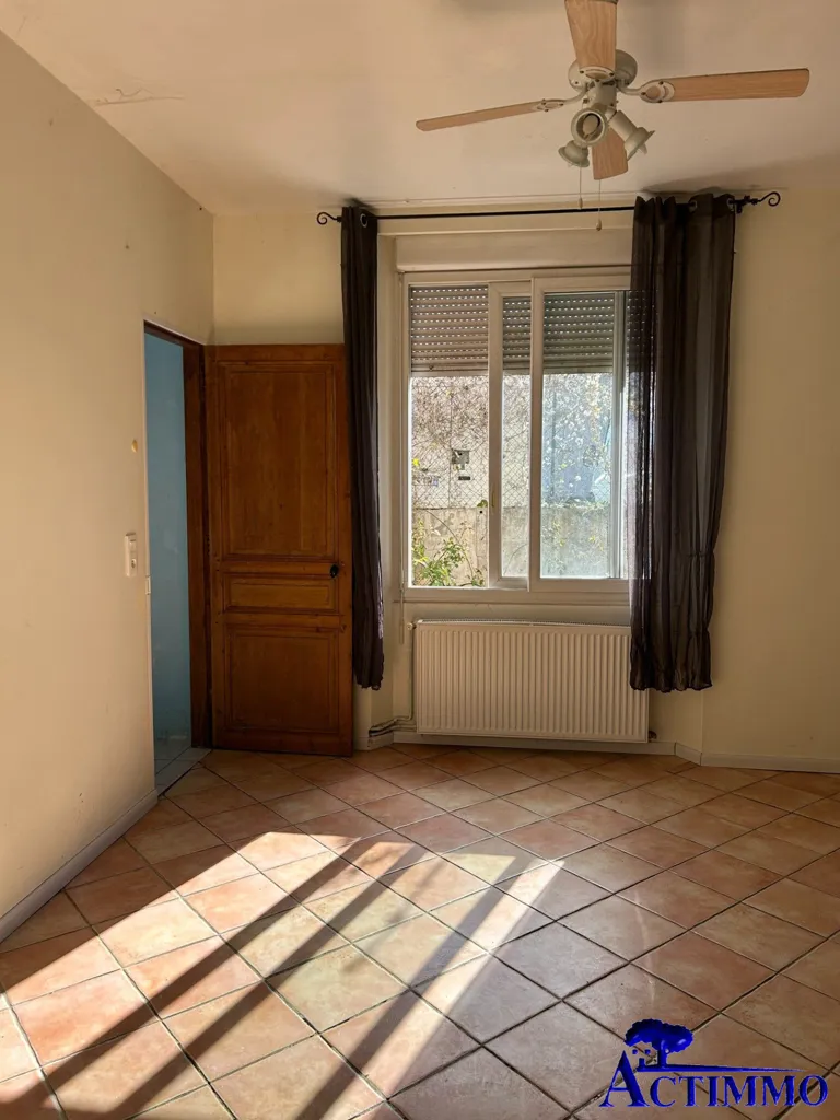Pièces - Maison 6 pièces avec cour à Joigny