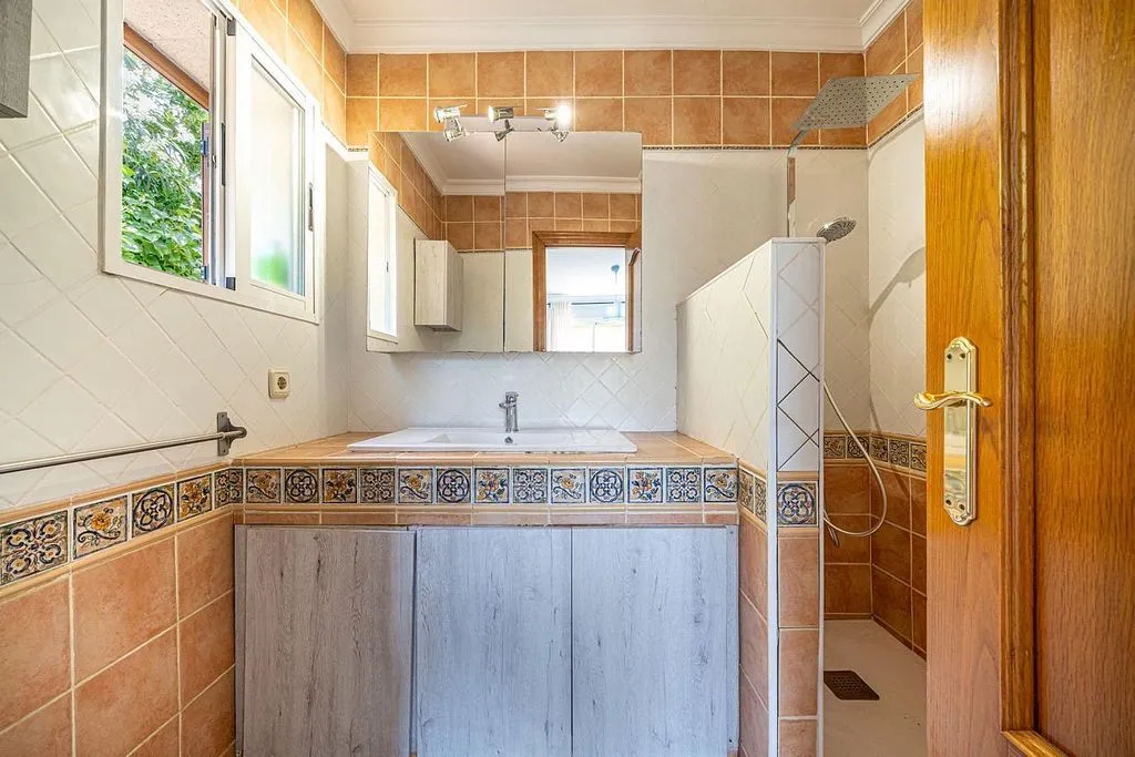 Bagni - Rustic Chalet with Pool in Inca Centre
