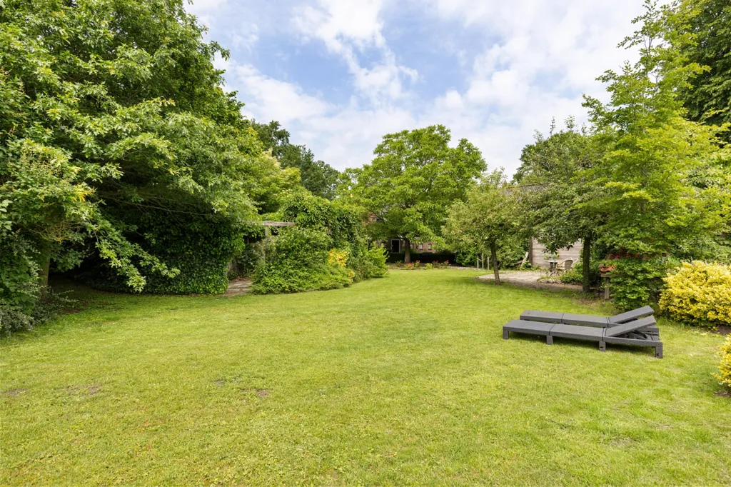 Jardin - Characterful Farmhouse with Development Potential in Balloo