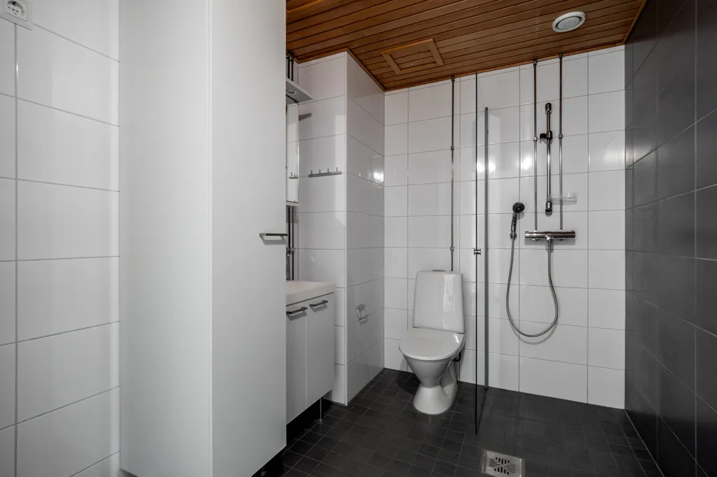 Vannitoad - City Centre Flat with Balcony in Oulu