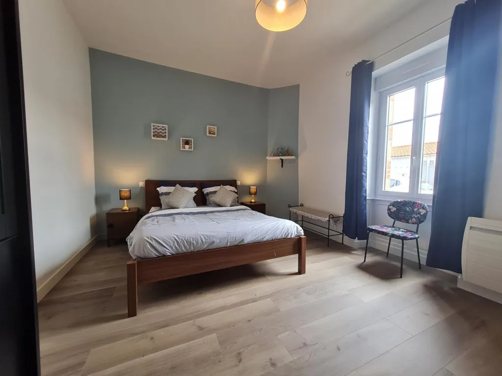 Magamistoad - Master House with Terrace in La Garnache