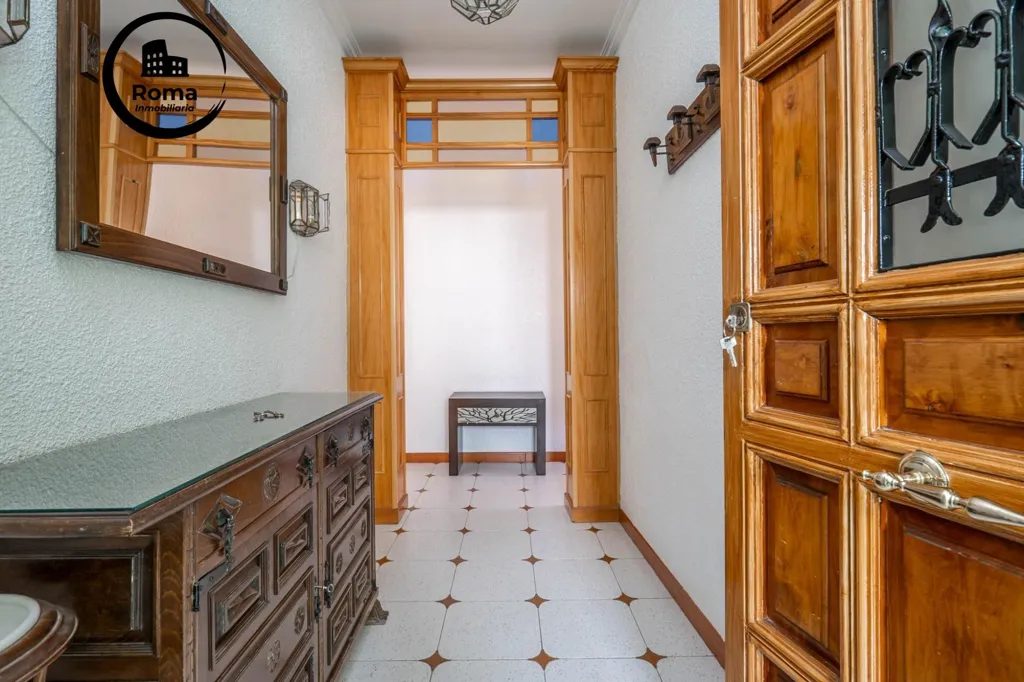 hallway_entrance