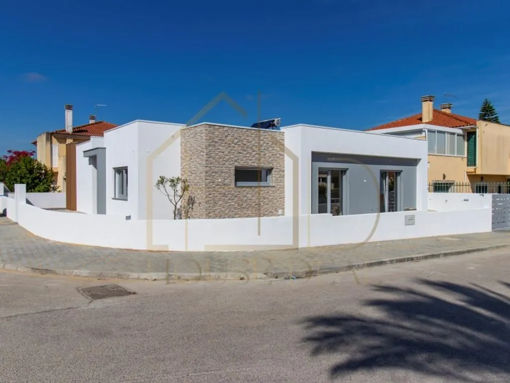 Välivaade - Luxury House with Solar Panels in Seixal