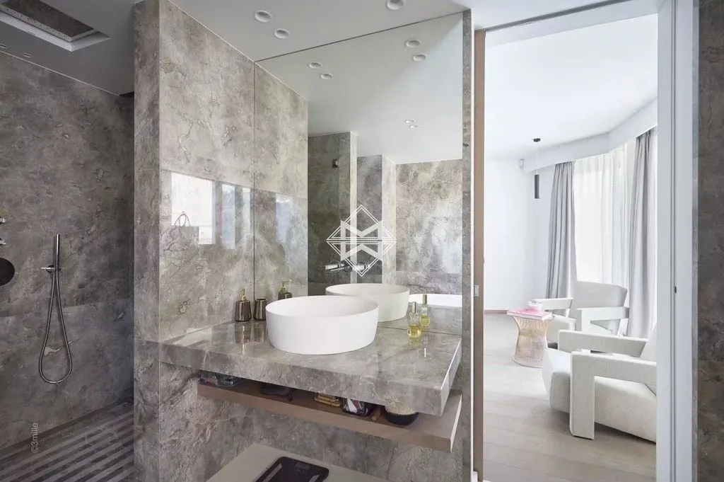 Vannitoad - Luxury Flat with Sea View in Cannes