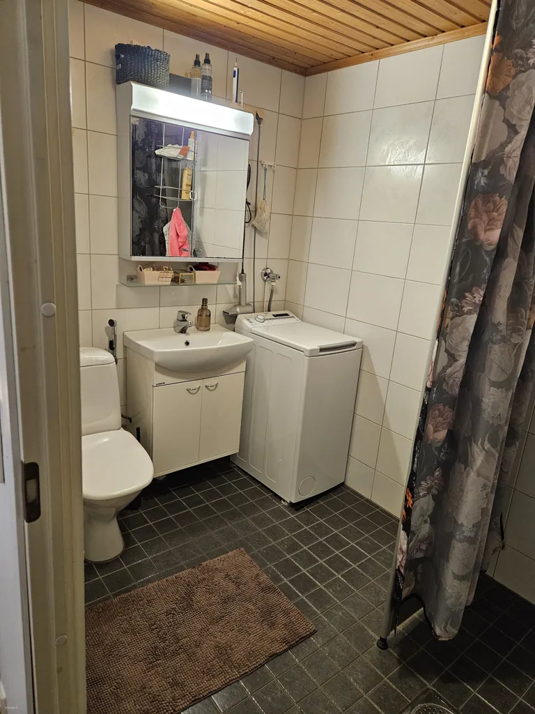 Salles de bain - Furnished Flat with Balcony in Oulu