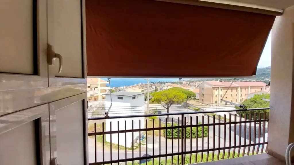 Rõdu - Panoramic Apartment with Sea View in Belvedere Marittimo