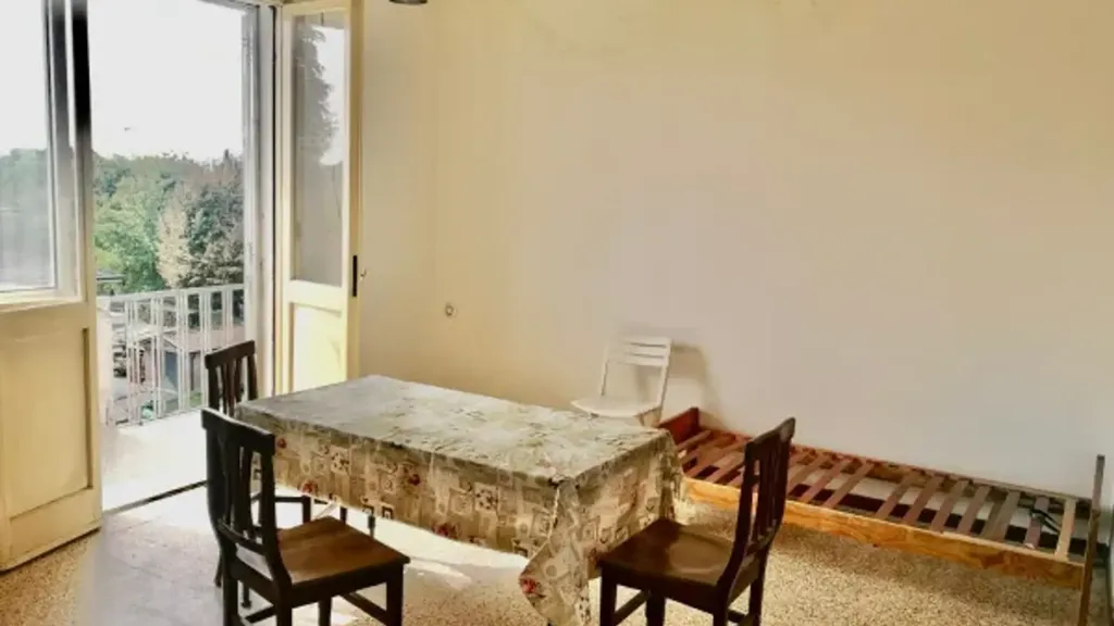Söögituba - Spacious Apartment with Balcony in Quistello