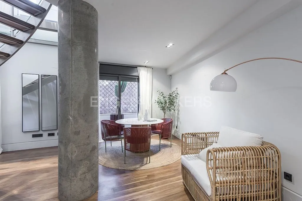Séjour - Architectural Duplex with Terrace in El Viso
